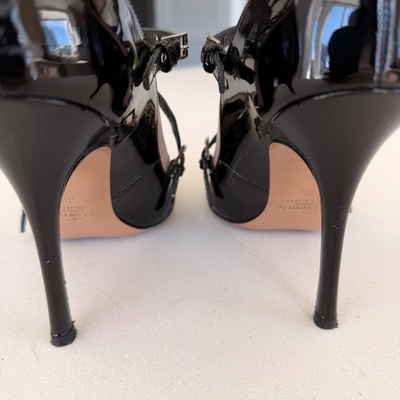 Valentino Garavani Black Patent Leather Studded Strappy Pumps Heels Size 38 Auth - Picture 13 of 16